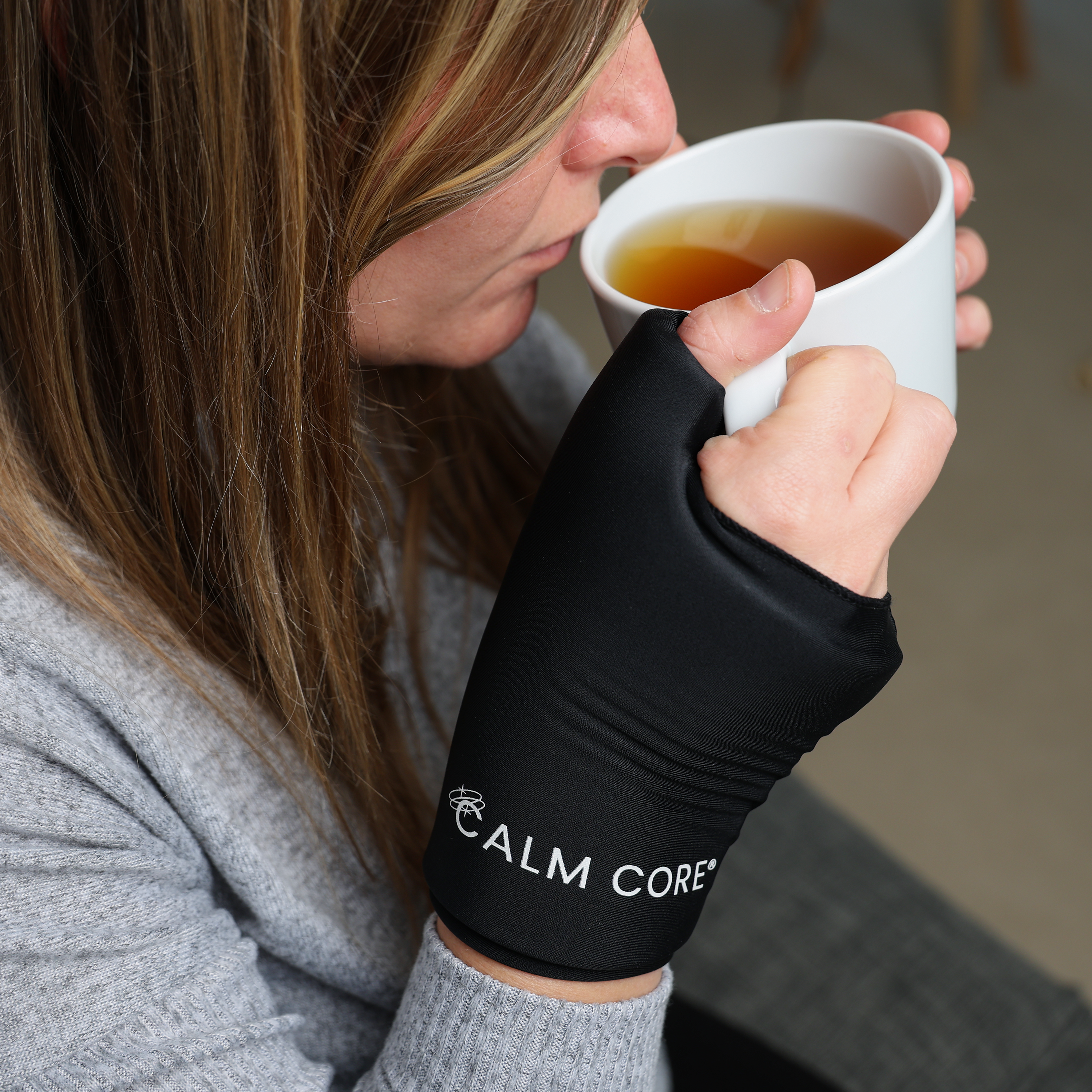 Calm Core Hot & Cold Therapy Compression Wrist Sleeve